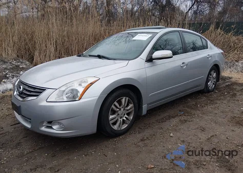 2010 Nissan Altima 2.5 S из США, поврежденный, VIN 1N4AL2AP1AC169162